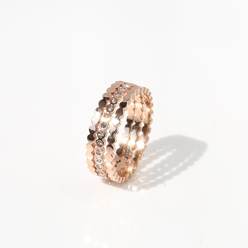 High-grade ring female ring niche design light luxury cold fashion personality index finger ring three ring ring 18