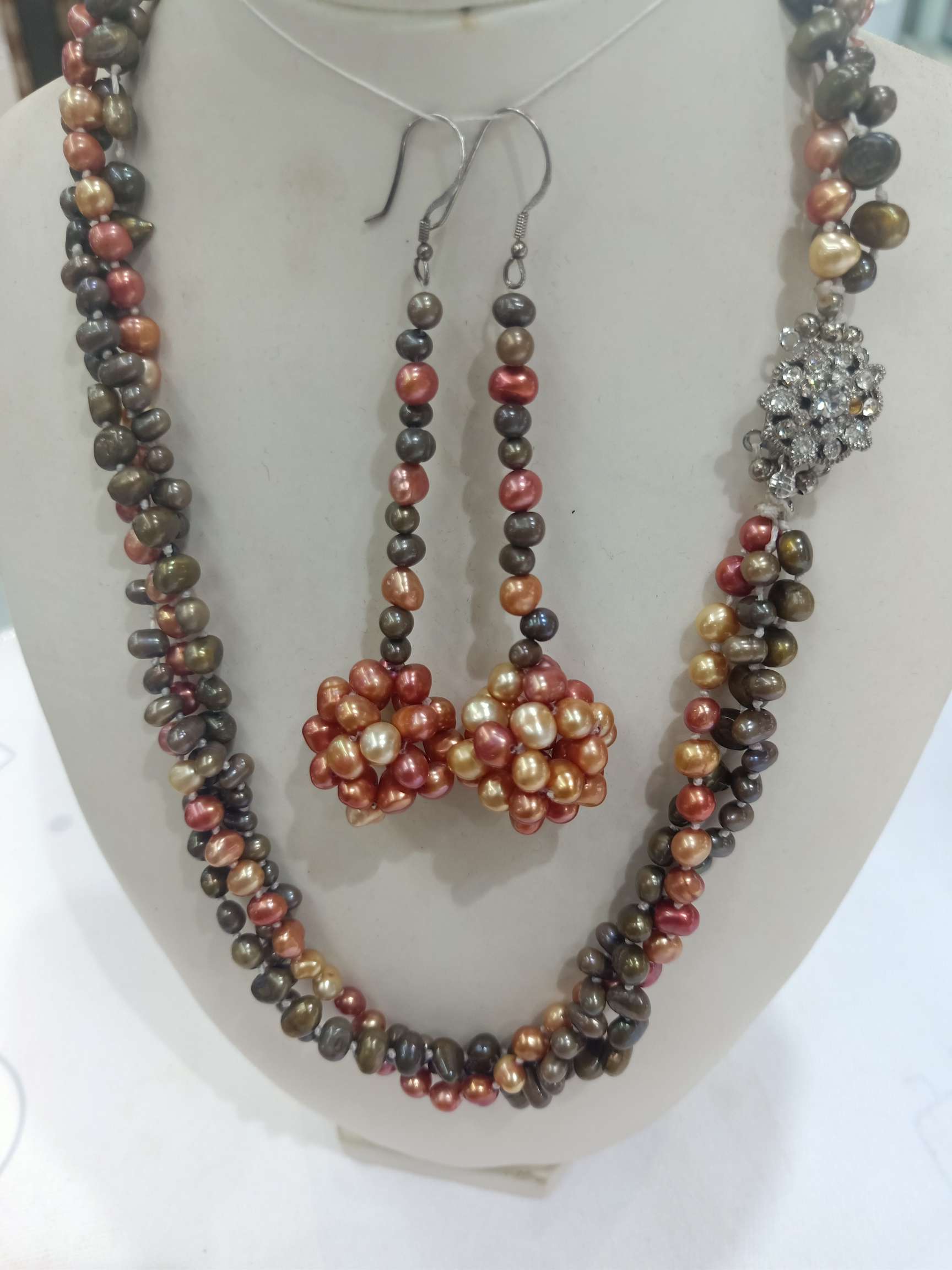 سلاسل اللؤلؤ الطبيعية details Picture