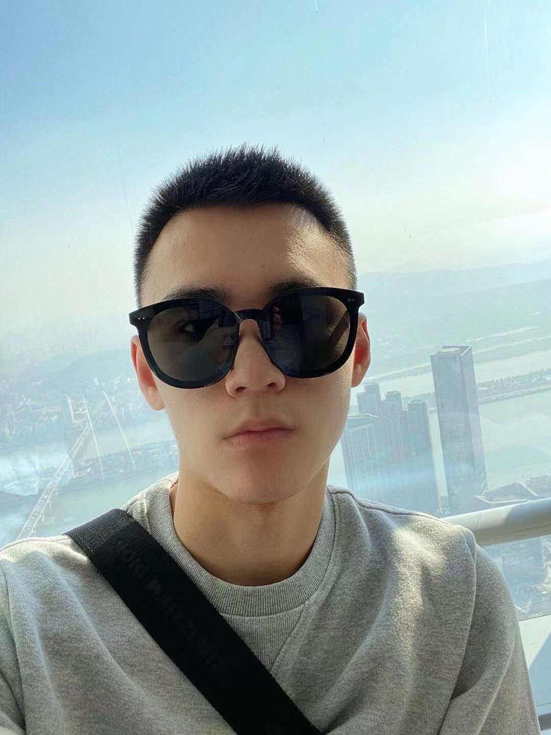 These are really great internet-famous style sunglasses detail image 3