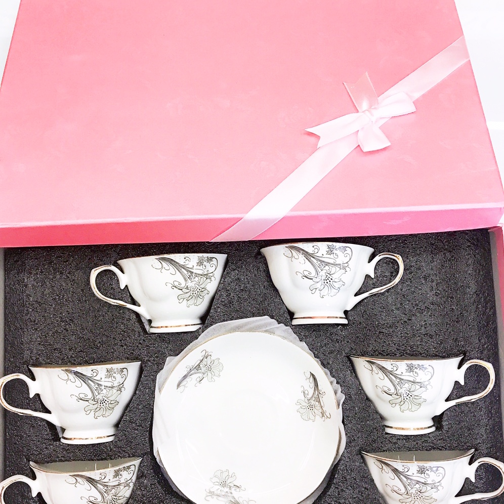 Flor de oro seis tazas y platos