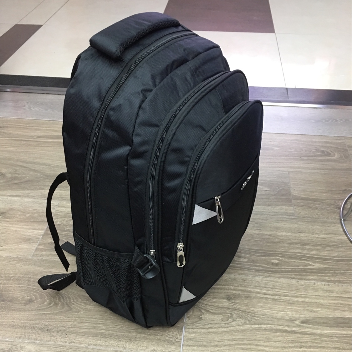1908# Medium Backpack details Picture