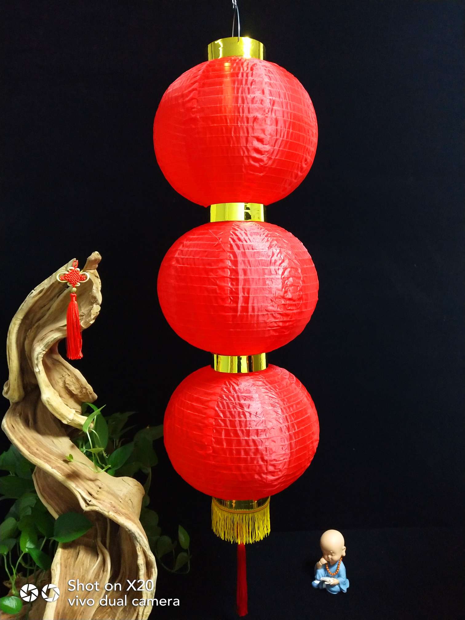 Red lantern strings of three, four, five, outdoor waterproof lanterns, Spring Festival and New Year advertisements, outdoor lantern decorations Item Picture