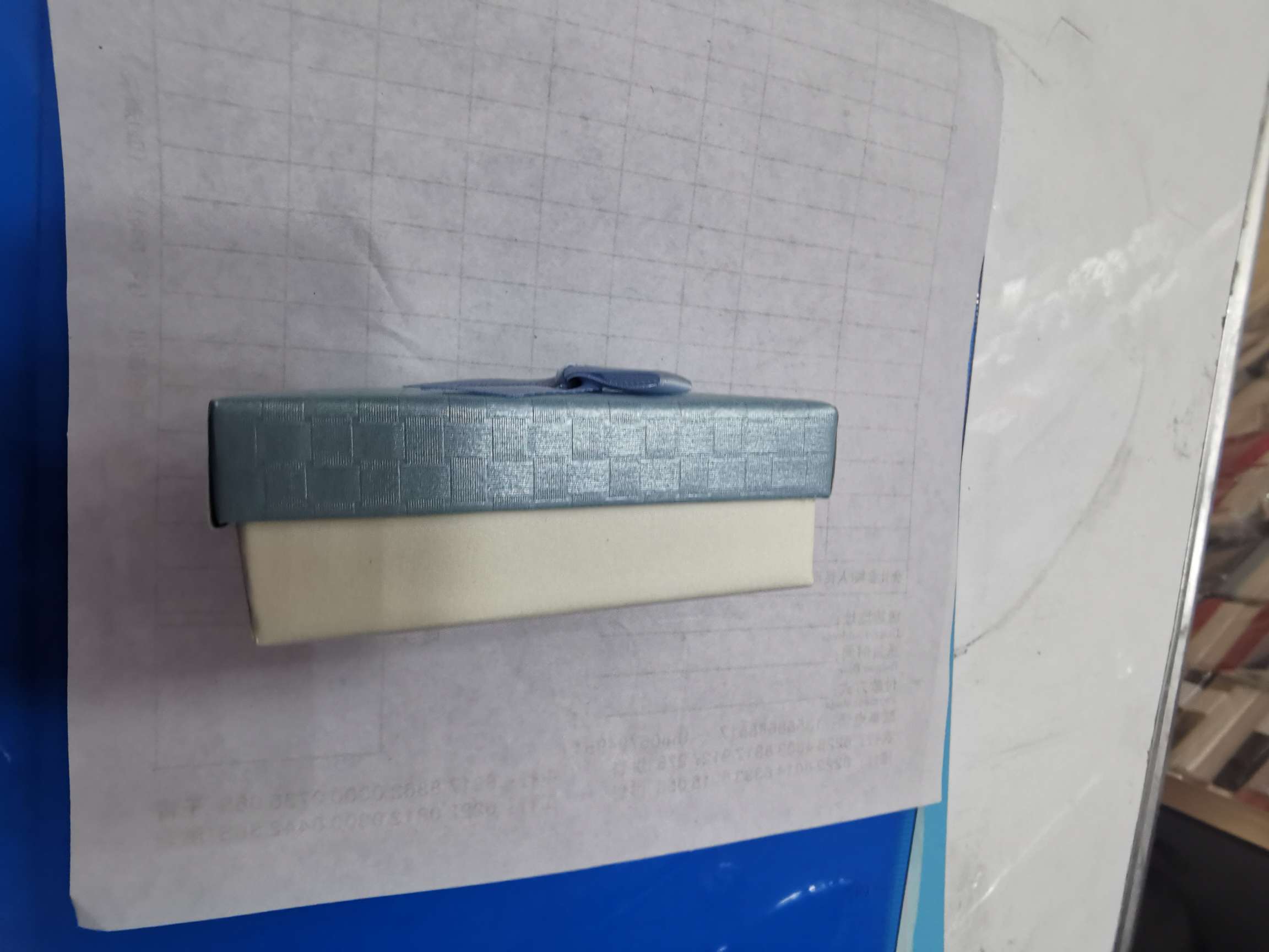 蝴蝶结盒子156产品图