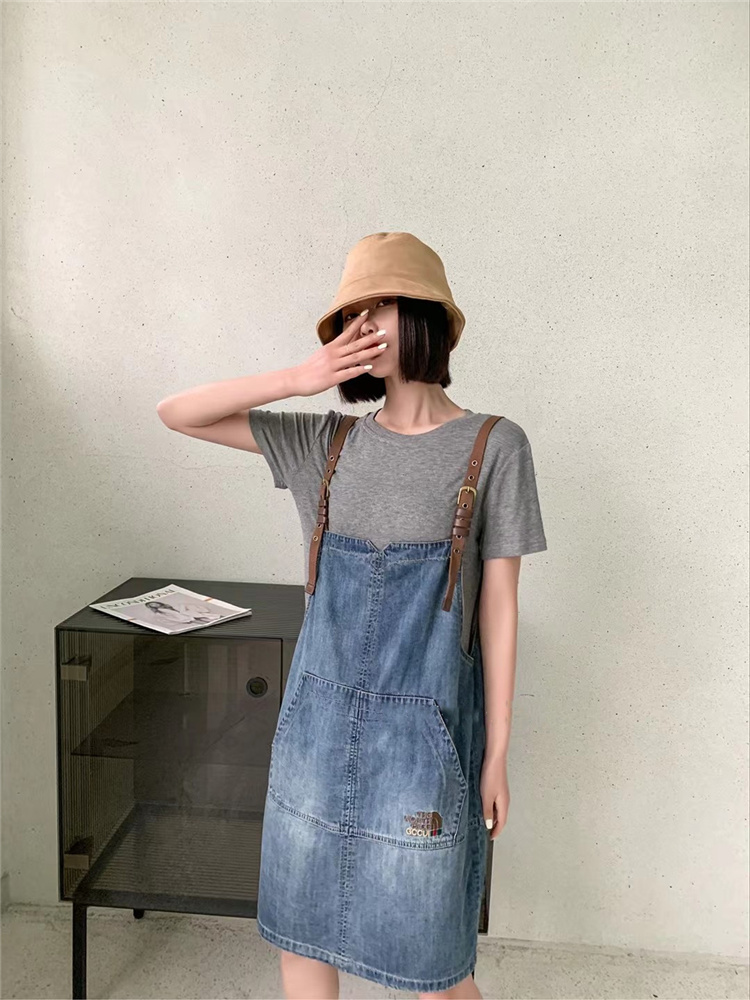 AMD- Stylish and Youthful denim Halter Dress for Women 2021 Summer New Korean Style Slimming Dress 5T2123106 details Picture