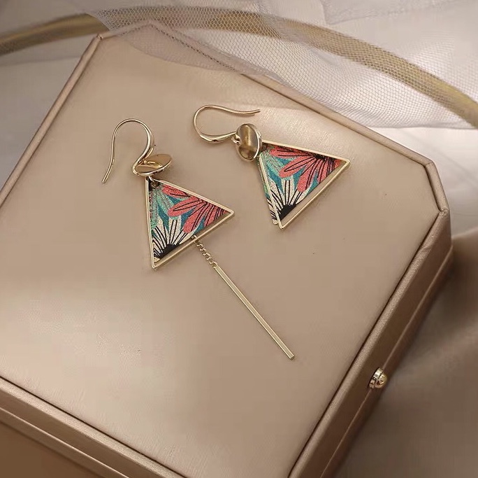 Bohemian retro retro fashion personality long earrings