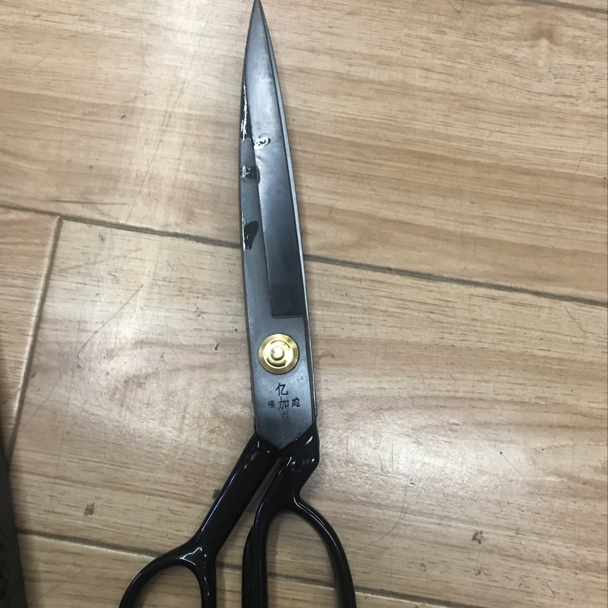 12-inch black Gara scissors Application Scenario