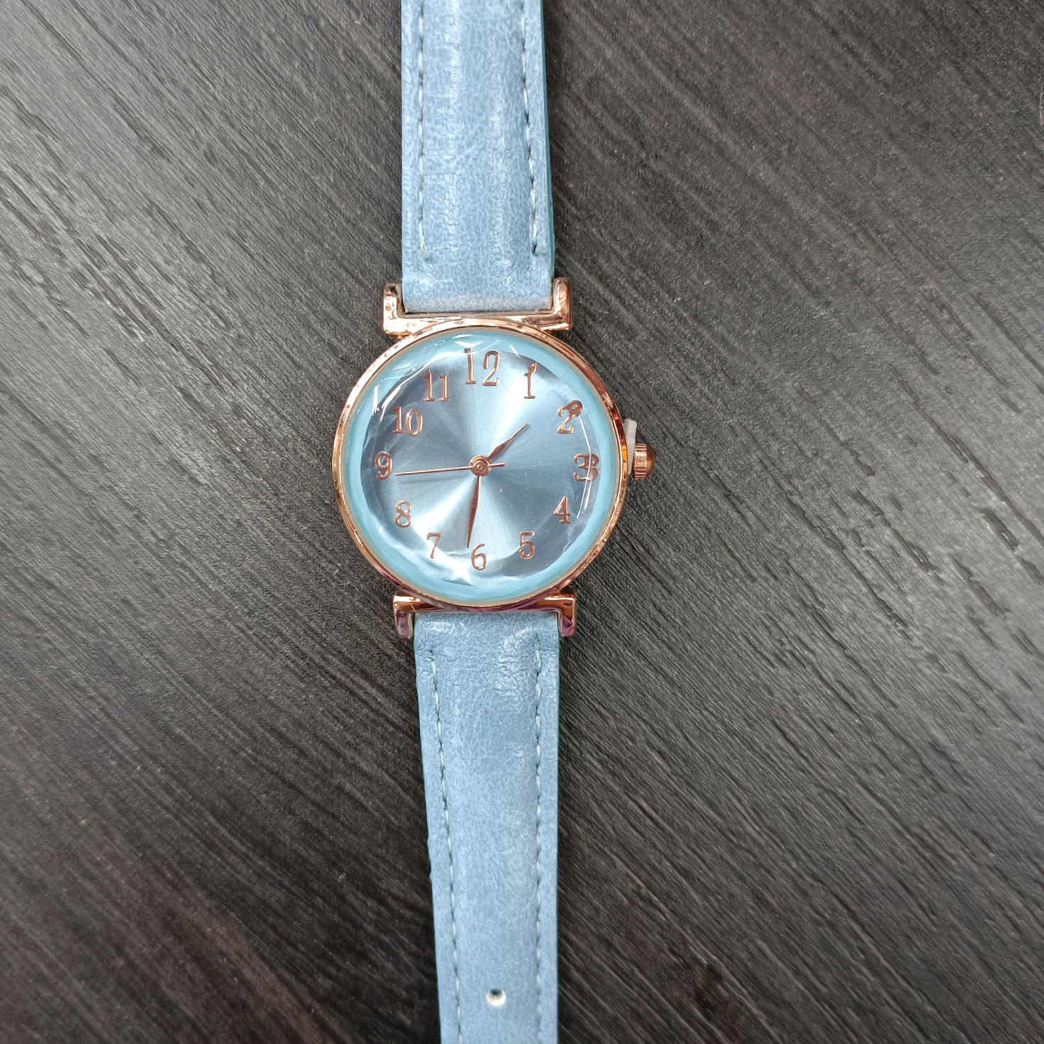 2021 New fashionable casual belt fashion women's watch Korean version