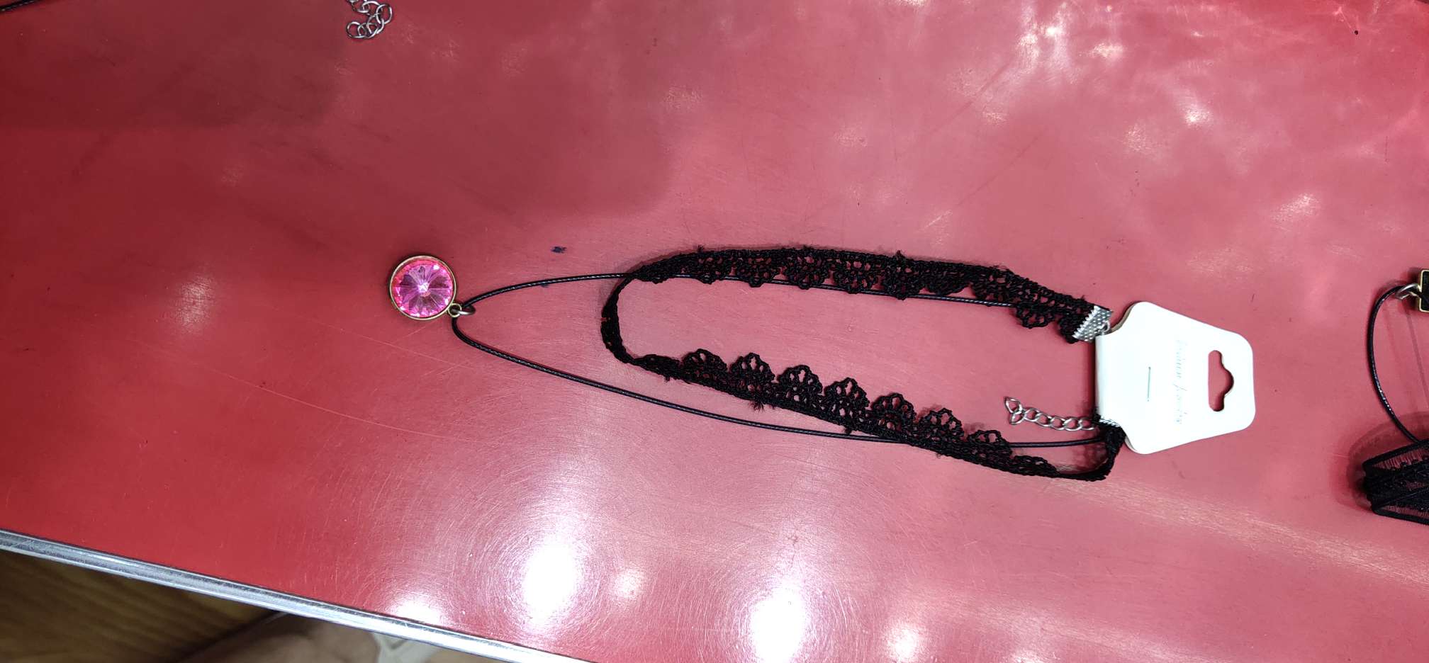 قلادة من طراز موب detail image 2