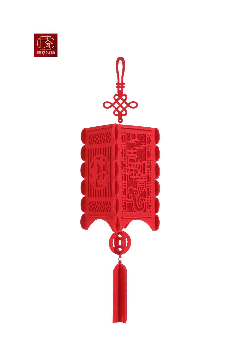 Spring Festival plush small lanterns are hung on trees as New Year decorations. Big red outdoor bonsai are used for indoor decoration during the Spring Festival Item Picture