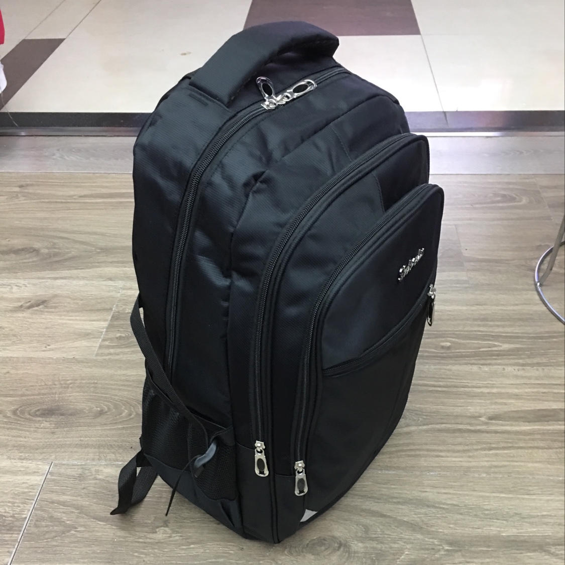 1907# Medium Backpack details Picture