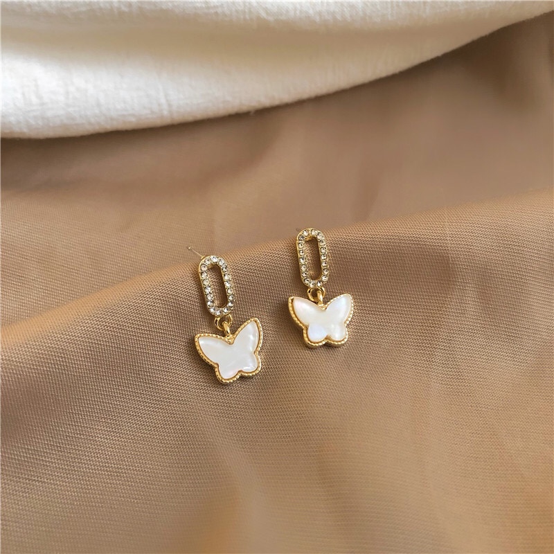 Korean temperament socialite shell butterfly ocean air flash diamond earrings