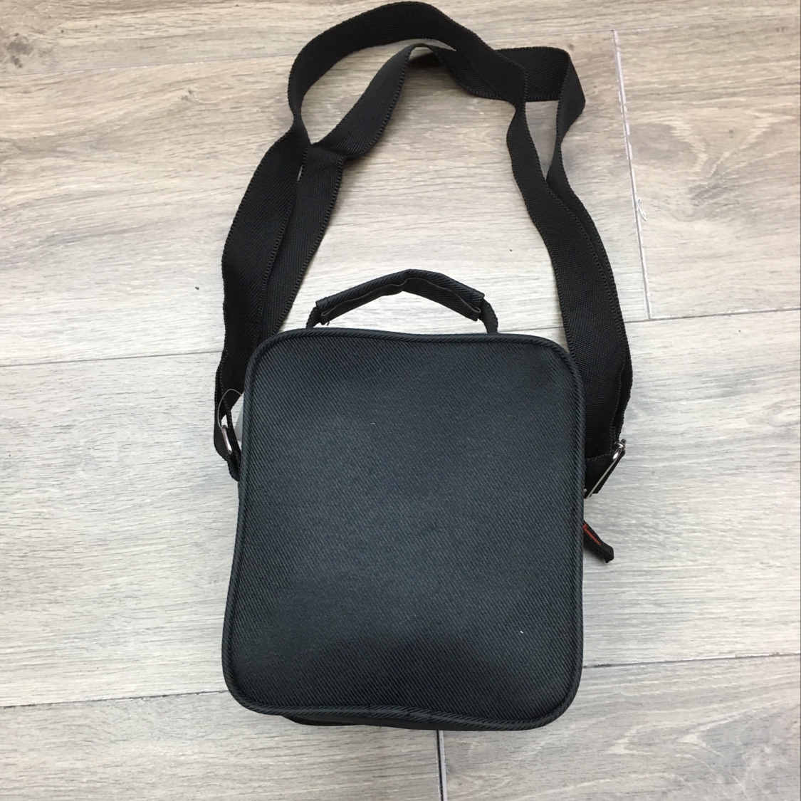 9068# Small Satchel Specification drawing