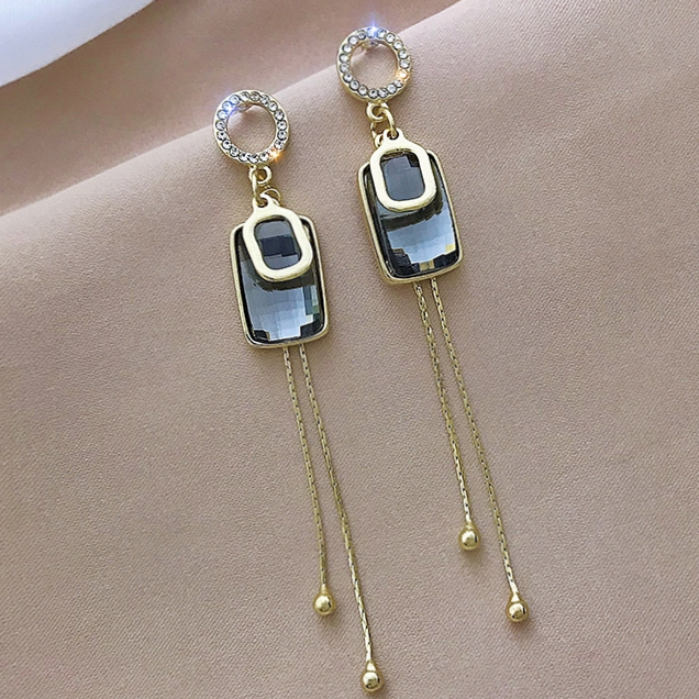 Fold square stud earrings