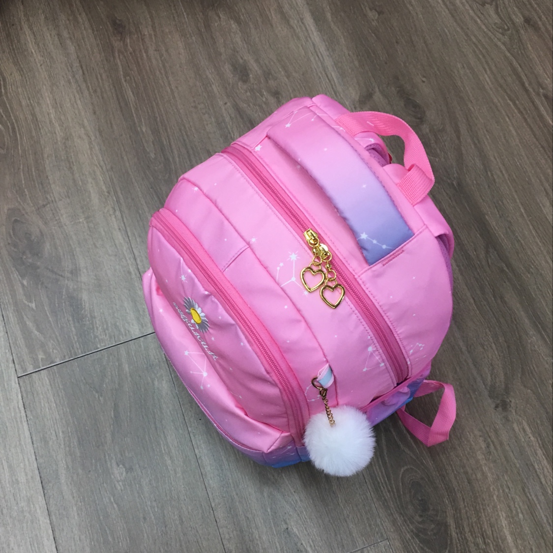 9245# Schoolbag Application Scenario