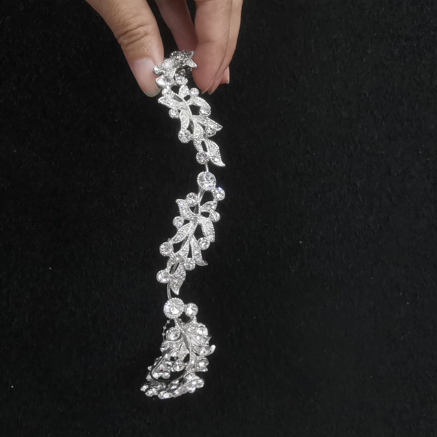 Crystal diamond set with natural freshwater pearl hair press clip
