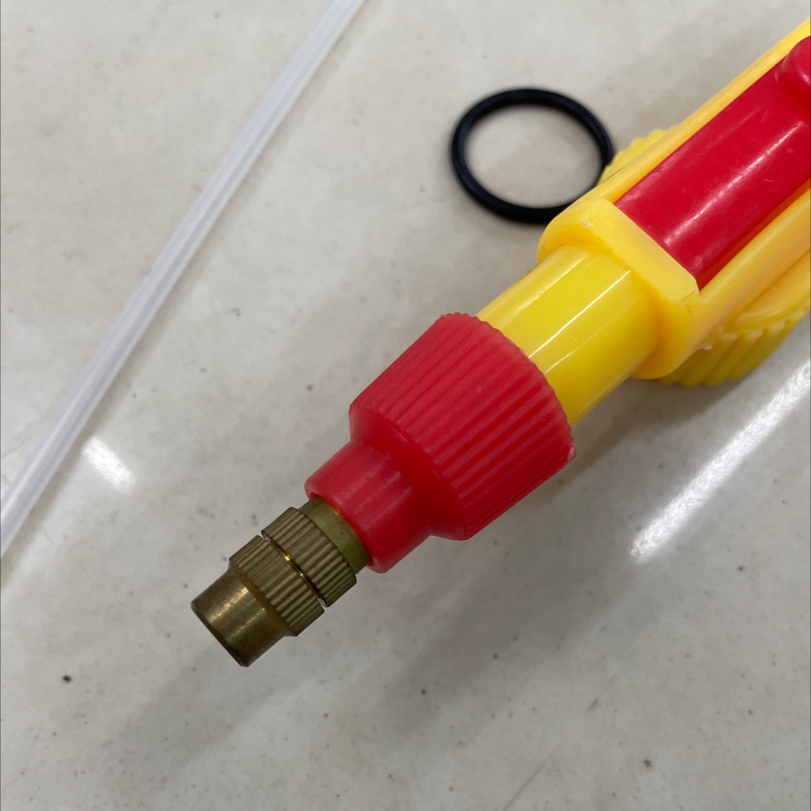 花园水管配件双头可乐瓶洒水器细节图
