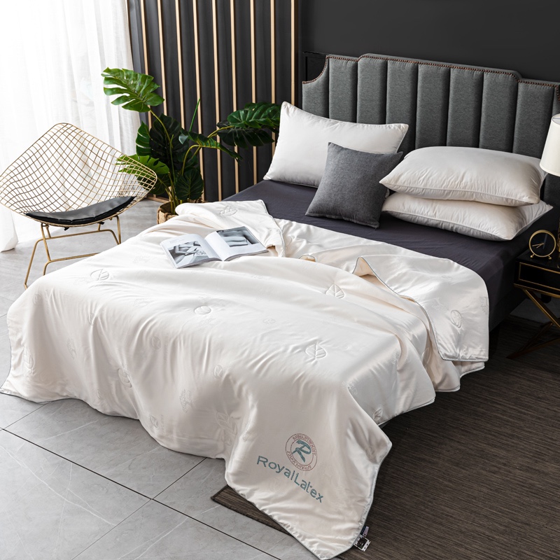 Silk quilt