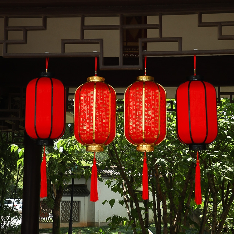 New Year decoration, indoor store opening, auspicious hanging items, shopping mall event atmosphere, hanging items, scene arrangement full figure