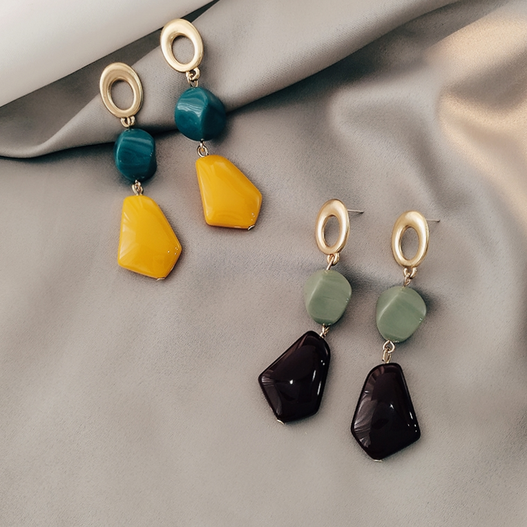 Colored stone stud earrings