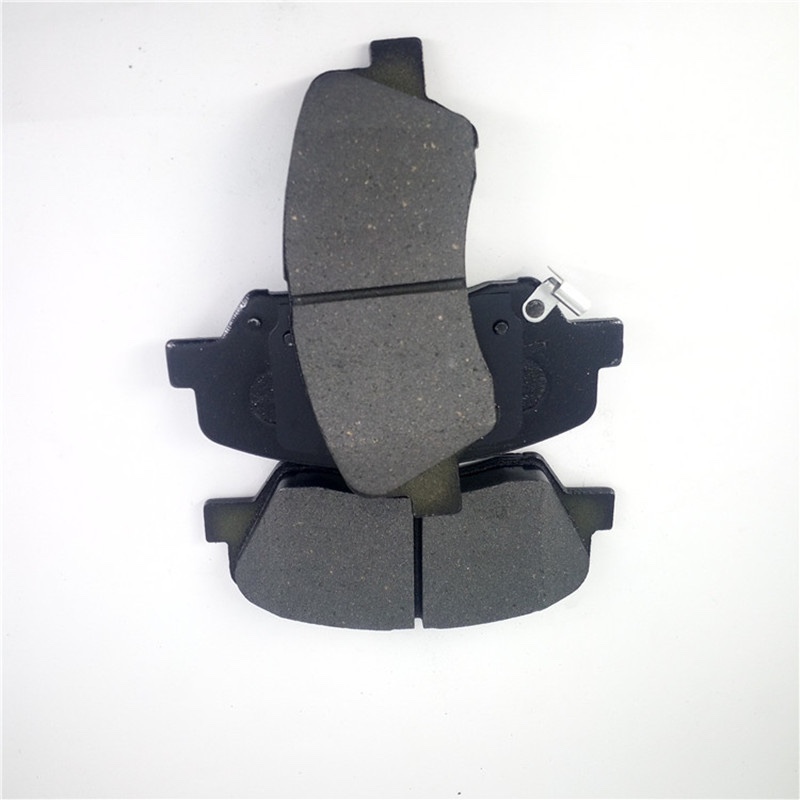 Automobile Manufacturers Produce Semi-Metal Ceramic Brake Pads D1971-9157