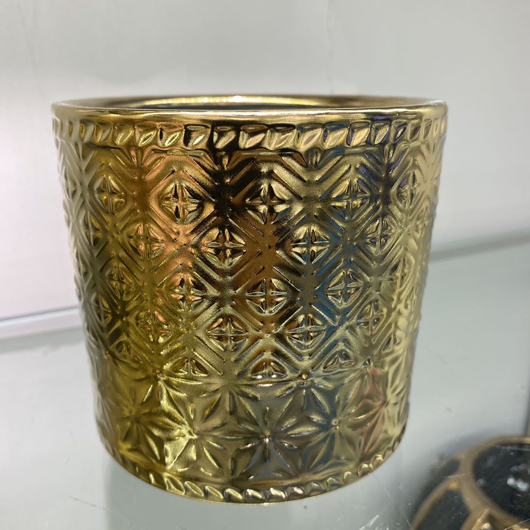 Simulated potted plants, ceramic flowerpots, electroplated gold flowerpots, succulent flowerpots, ceramic handicrafts, living room decoration, home, European luxurious, fashionable and creative dry flower arrangement, simulated flowers, home decoration items, golden castle vases detail image 9