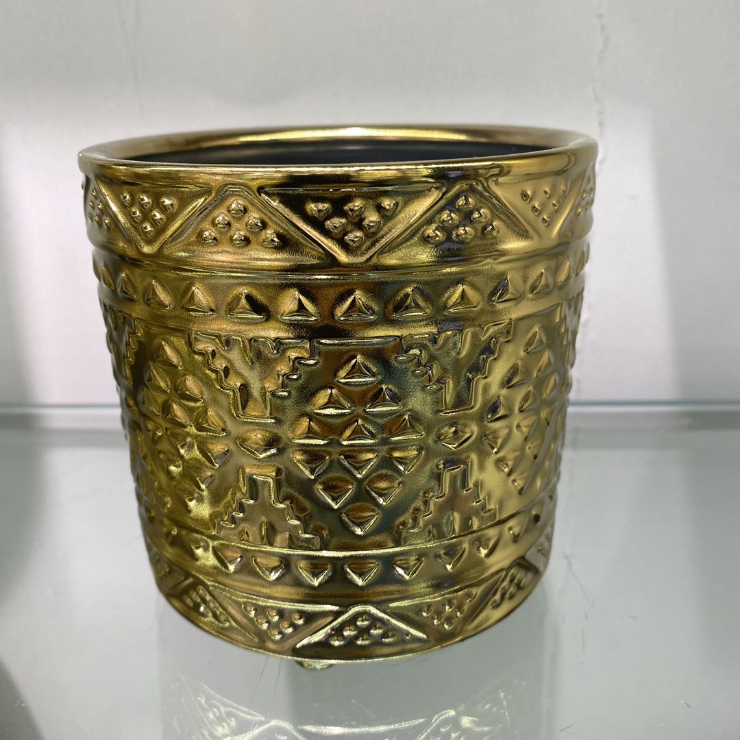 Simulated potted plants, ceramic flowerpots, electroplated gold flowerpots, succulent flowerpots, ceramic handicrafts, living room decoration, home, European luxurious, fashionable and creative dry flower arrangement, simulated flowers, home decoration items, golden castle vases detail image 10
