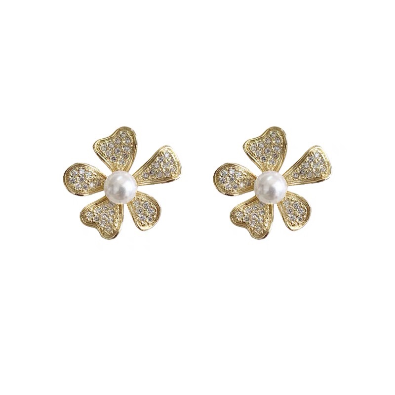 Elegant girl delicate sweet flowers Luxury fashion everything earrings