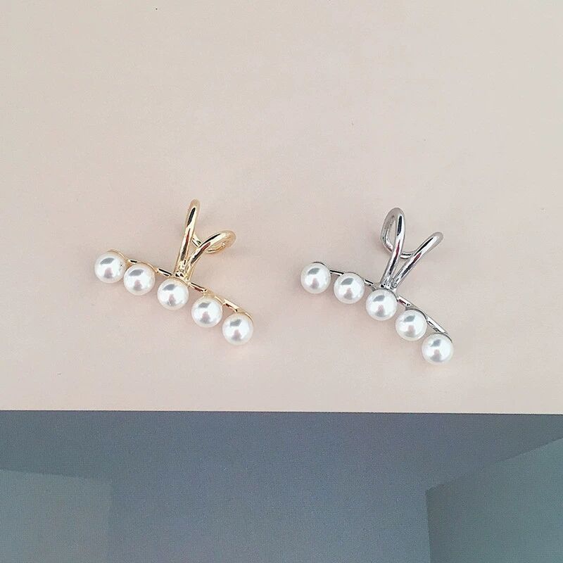C-14 Bright star shining gentle every day senior sense light luxury mini compact zircon earrings