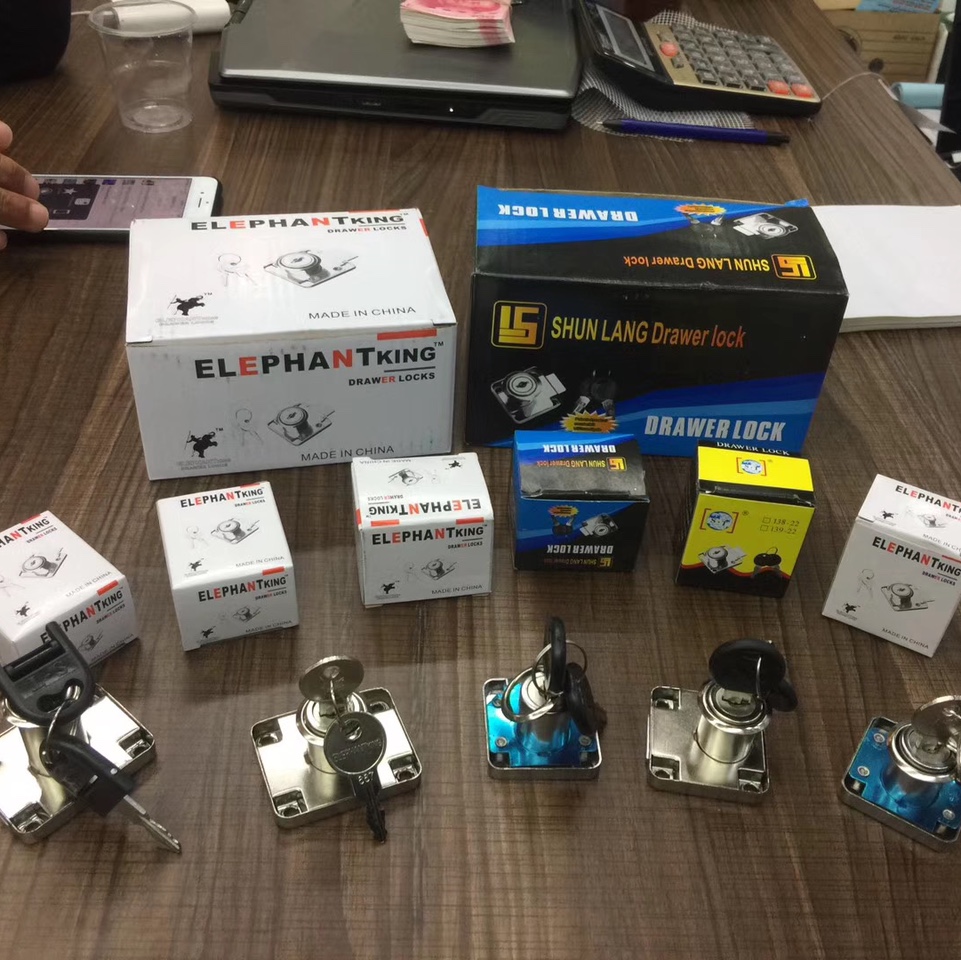 Yiwu Good Goods drawer lock 139-32MM