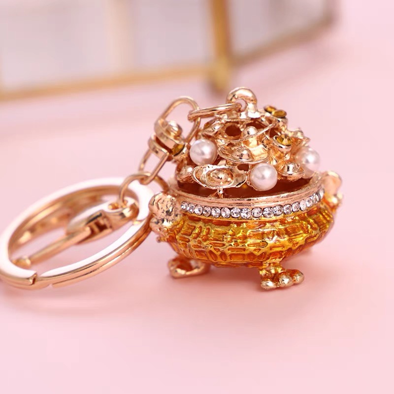 Metal treasure basin keychain pendant rhinestone decorative chain Specification image