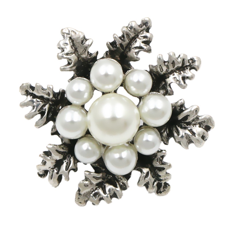 Stylish personality Camellia brooch alloy rhinestone corsage dress pin accessories in stock