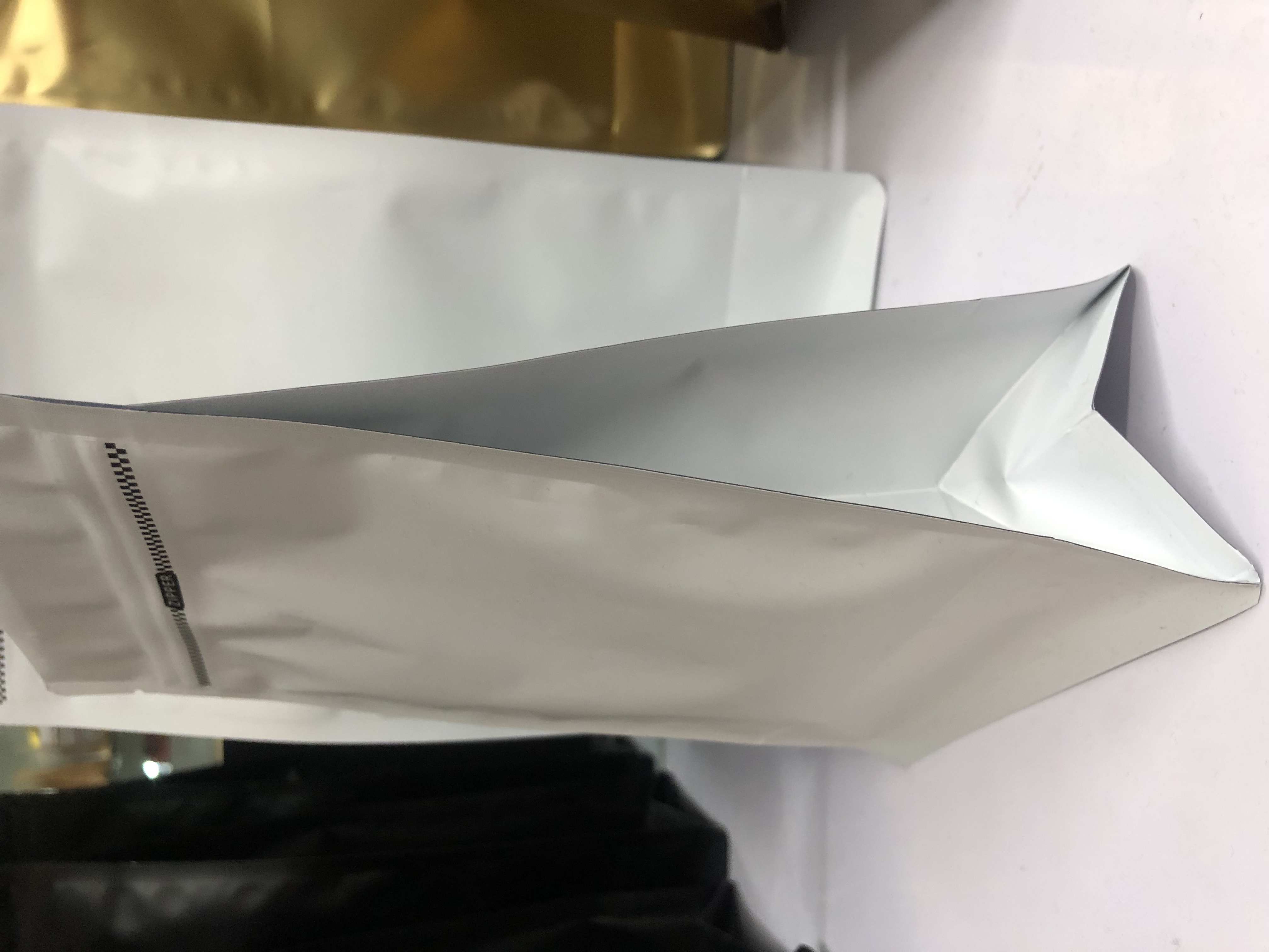 Coffee bag color aluminum foil bag octagonal sealing square zipper bag food bag medium black Item Picture