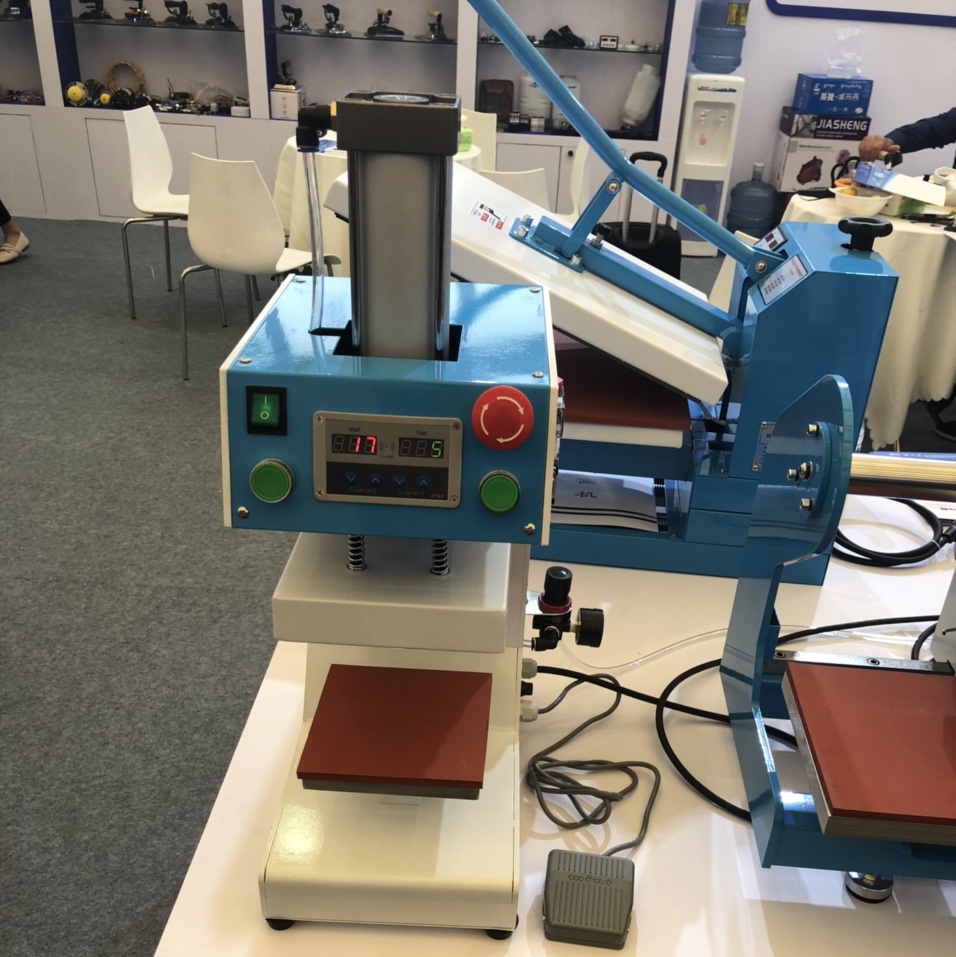 15x15cm pneumatic single-station lining press and heat transfer printing machine