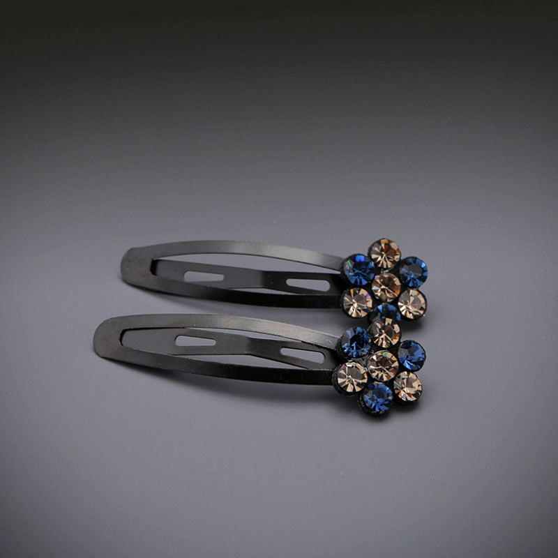 Bobby pin pin. -41