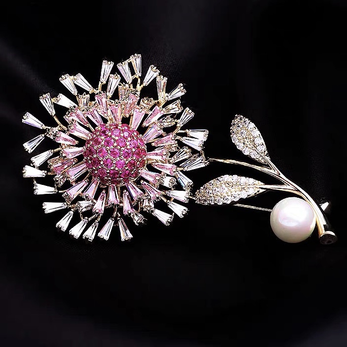 Pink diamond brooch