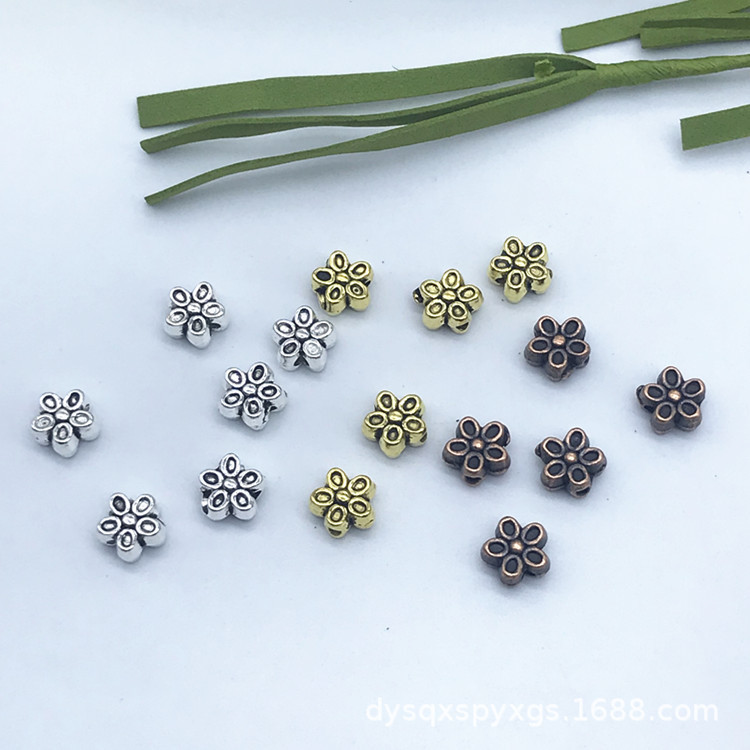 Alloy plum blossom beads