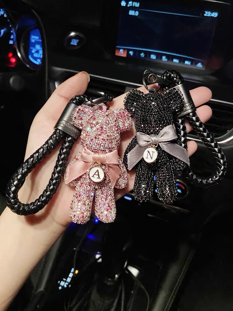 Cross-border best-selling animal keychains, car bags, pendants, metal handicrafts and gifts detail image 1