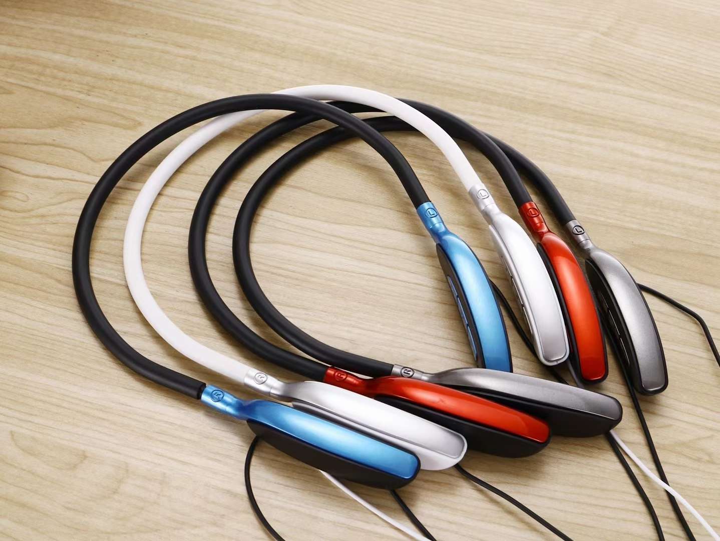 Guangdong Sogo Sports Bluetooth Over-neck Headphones Application Scenario