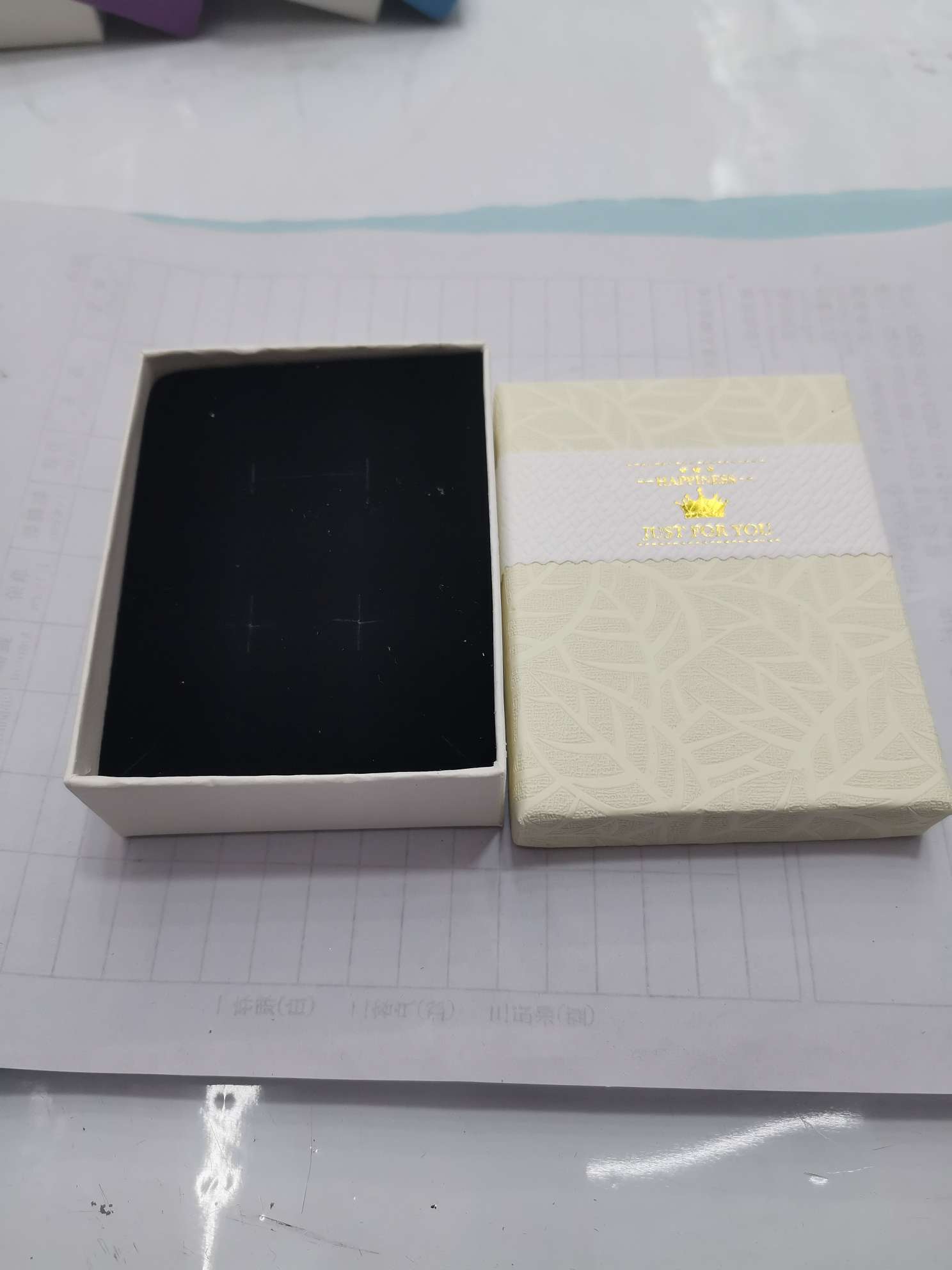 吊坠盒子29白底实物图