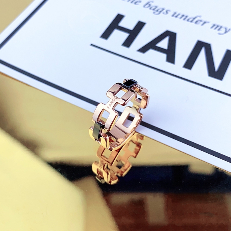High-grade ring female ring niche design light luxury cold fashion personality index finger ring square welding ring 9