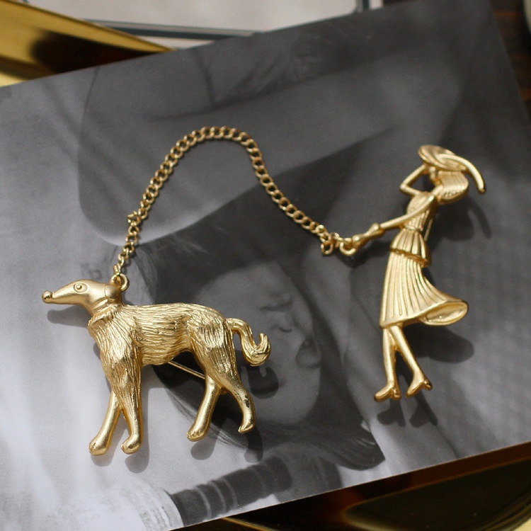 European and American vintage animal brooch Matte Gold Dog woman Brooch Corsage Brooch Animal brooch