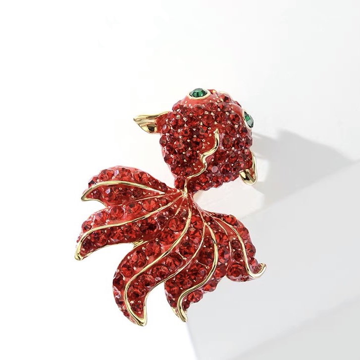 Red carp brooch