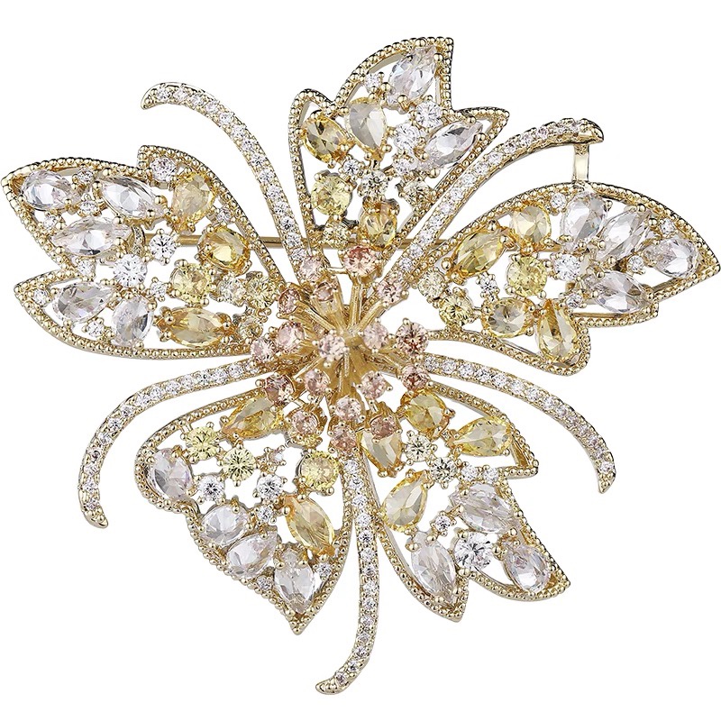 Asymmetrical clover brooch