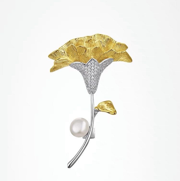 Tulip brooch