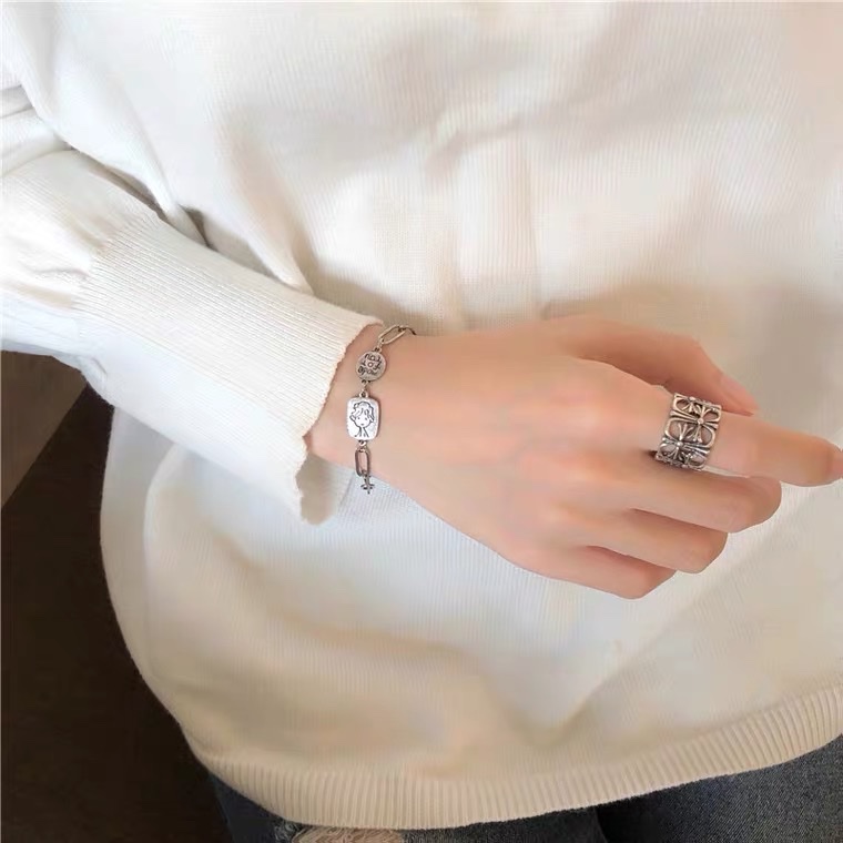 Ins-style, simple and elegant little boy bracelet, unique hip-hop letter bracelet, cute cartoon, niche and adjustable bracelet detail image 2