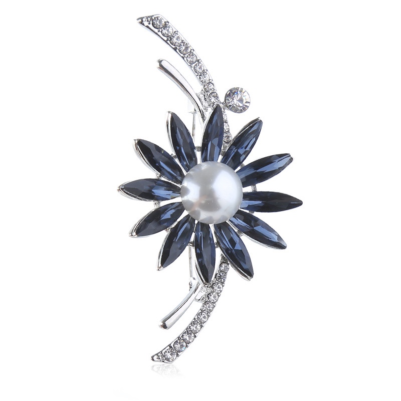 New Korean high-grade alloy flower diamond brooch Fashion girls clothing accessories pearl corsage pin