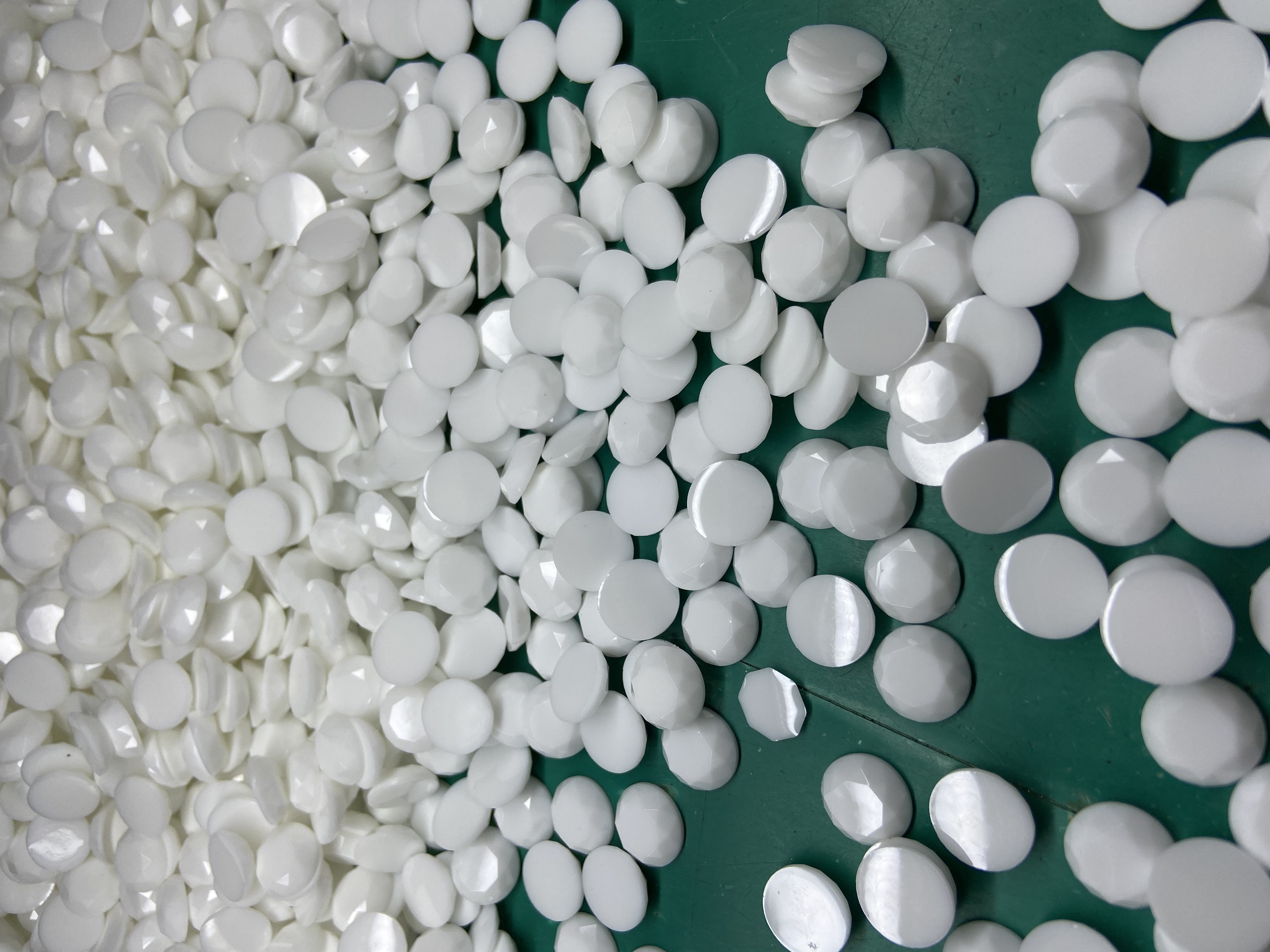 Best-selling round 12 solid white printable resin AB glue jewelry accessories details Picture