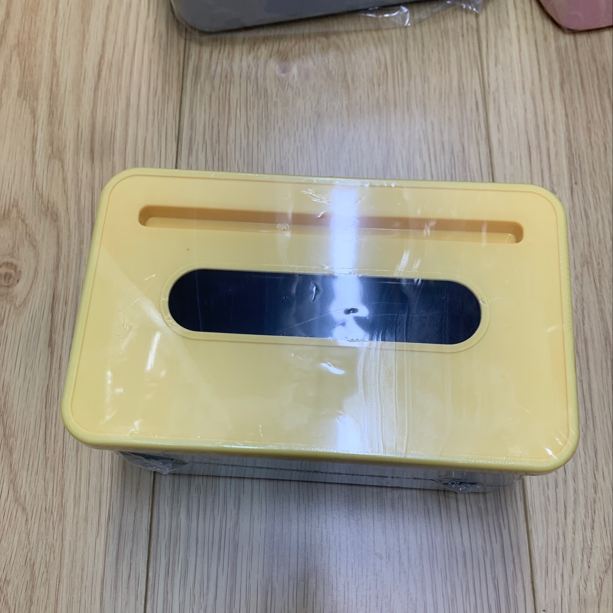 907 Tissue Box thumbnail