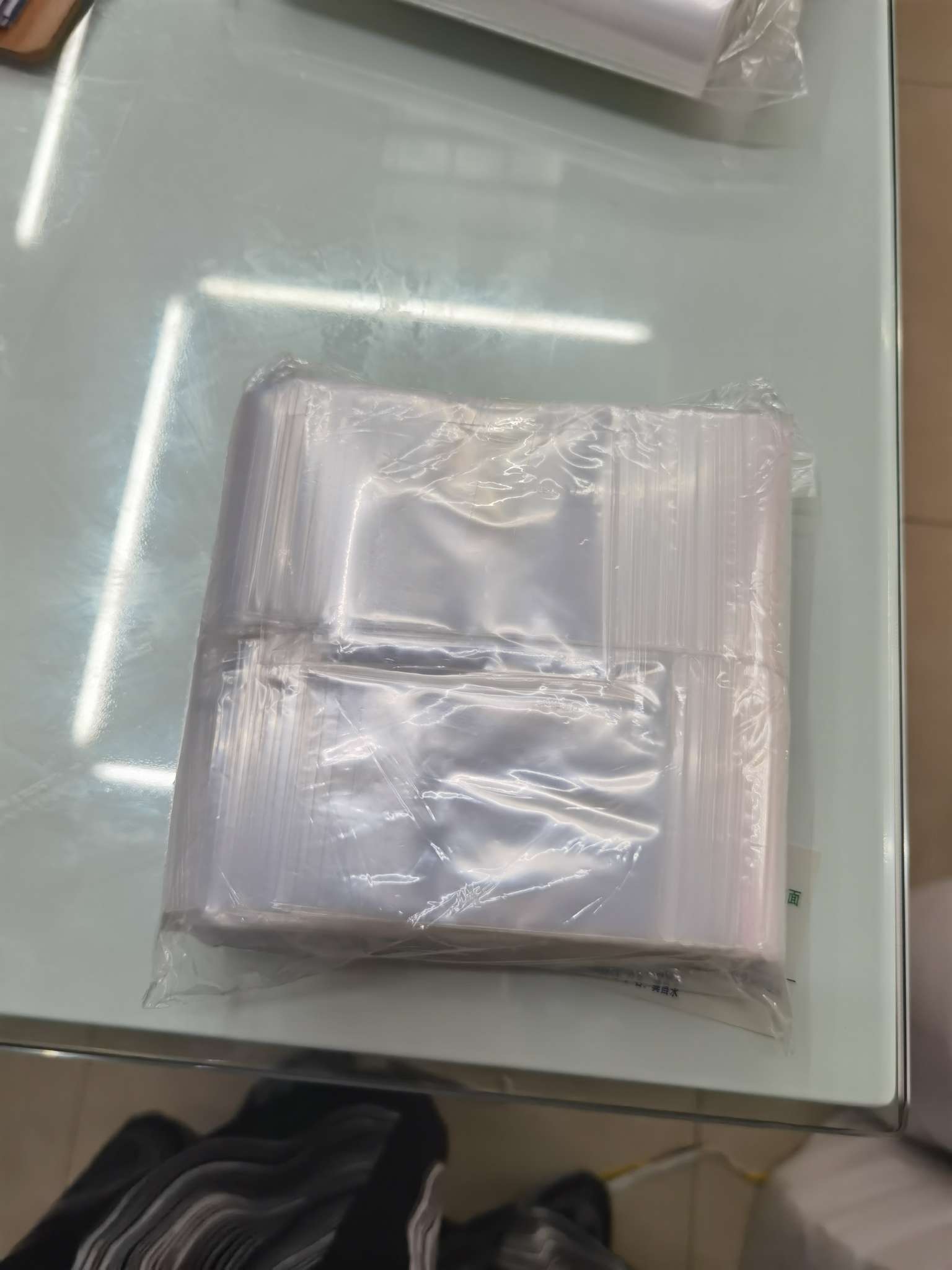 98pe self-sealing bag, transparent thickened small food-grade plastic preservation bag, large storage, packaging, dust-proof and sealed bag Application Scenario