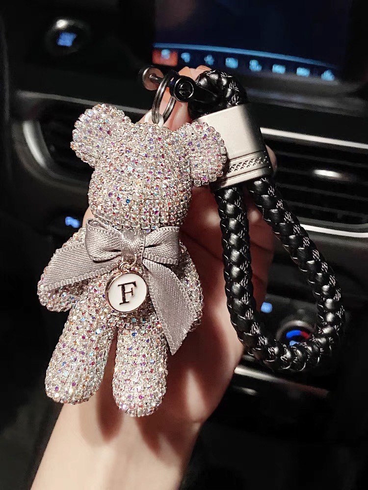 Cross-border best-selling animal keychains, car bags, pendants, metal handicrafts and gifts detail image 12
